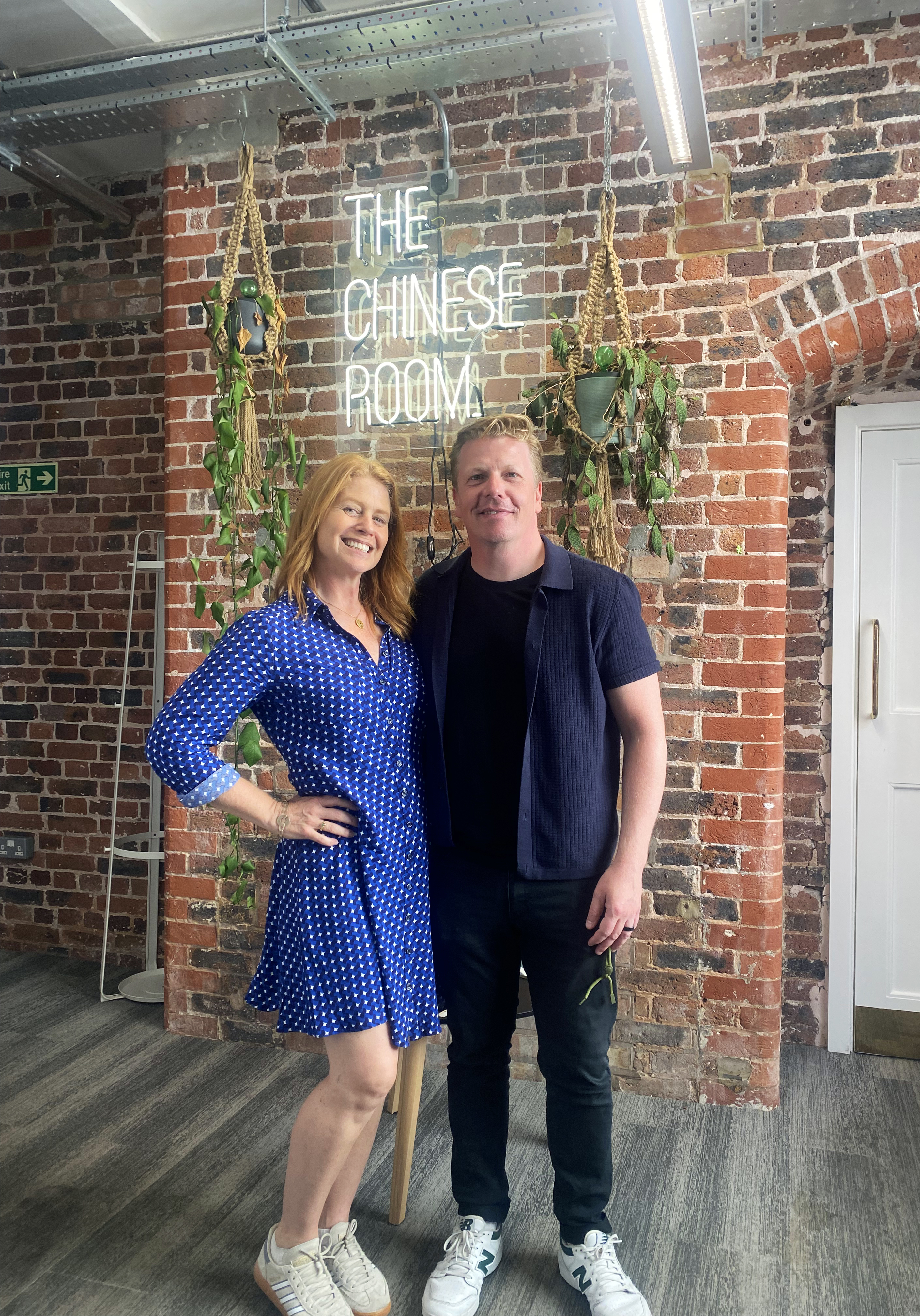 The fabulous voices of Lou & Tolly - Jane Perry & David Menkin